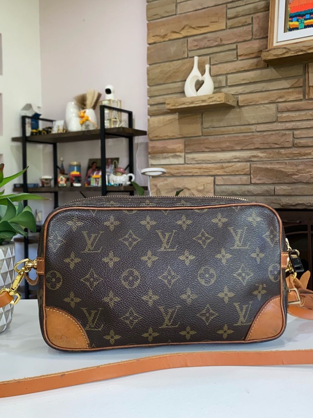 ❤️Louis Vuitton Brown Monogram Clutch - Picture 7 of 13